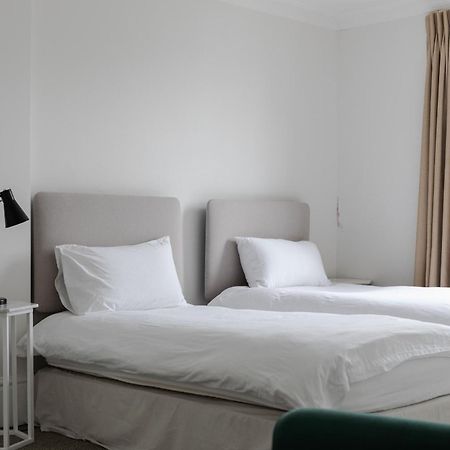 Number 53 - Stunning Maisonette With Parking In Kensington & Chelsea Londra Esterno foto