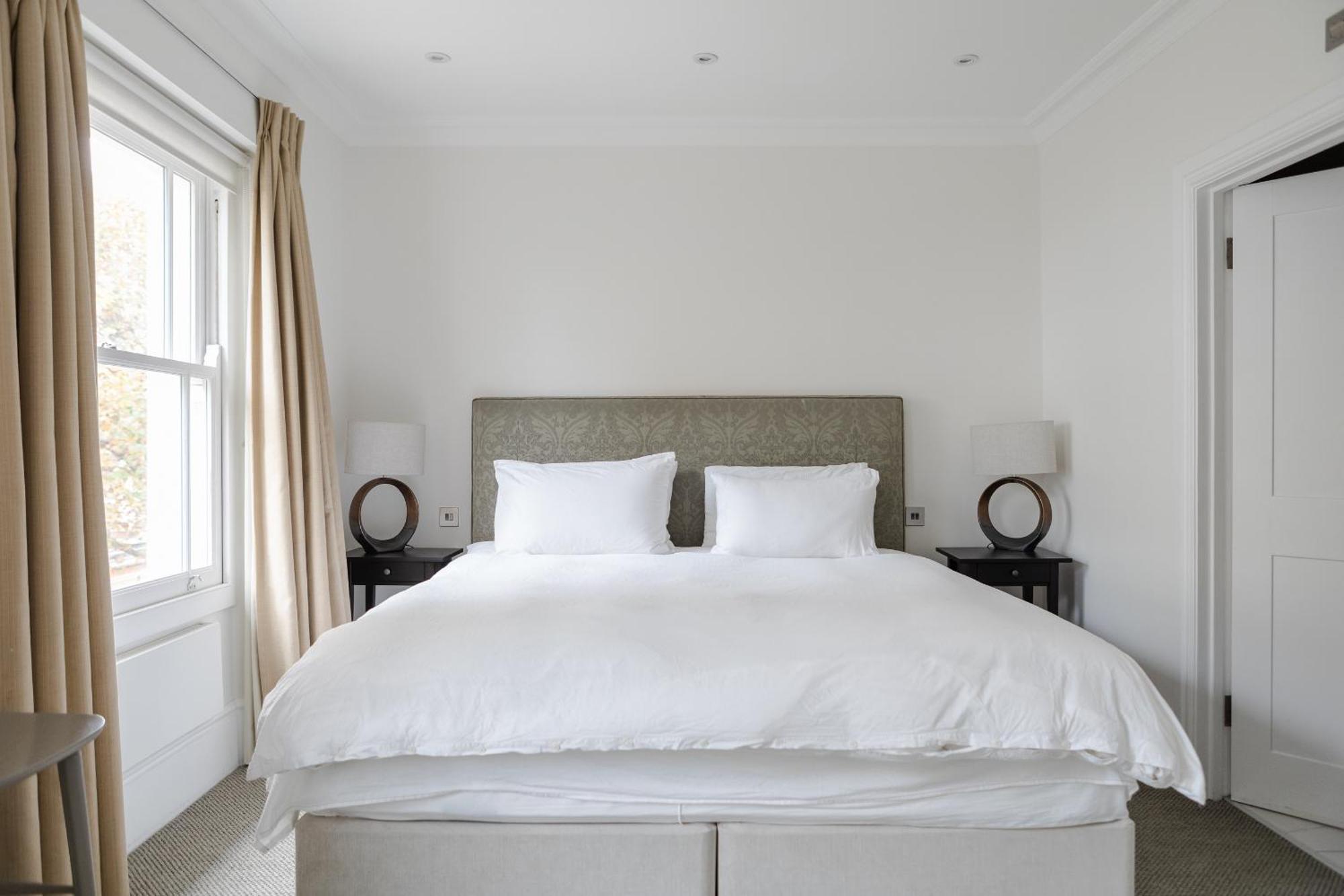 Number 53 - Stunning Maisonette With Parking In Kensington & Chelsea Londra Esterno foto
